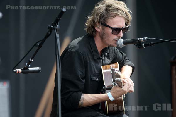 BEN HOWARD - 2015-08-29 - SAINT CLOUD - Domaine National - Grande Scene - 